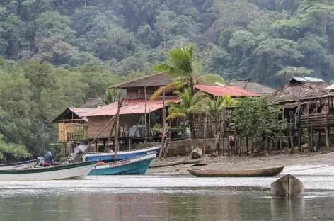 Village afro au bord du Pacifique - Colombie