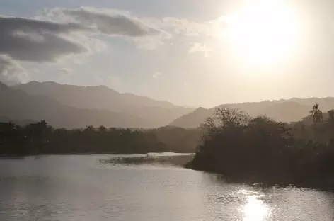 Coucher de soleil dans le parc national Tayrona - Colombie 