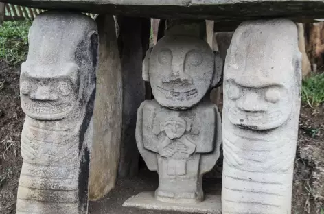 Sculptures anthropomorphiques à San Agustin - Colombie
