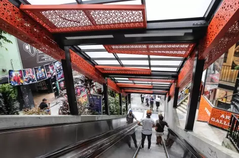 Escalier mécanique à la Comuna 13 à Medellin - 