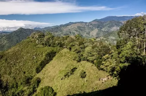 Sur la route dans la Cordillère Talamanca - Costa Rica