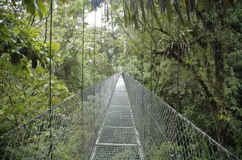Arenal, balade ludique sur un réseau de passerelles - Costa Rica