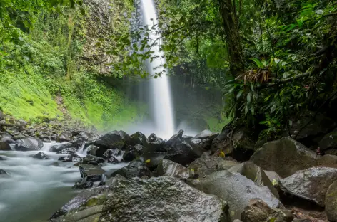 Cascade La Fortuna dans la région du volcan Arenal - Costa Rica - 