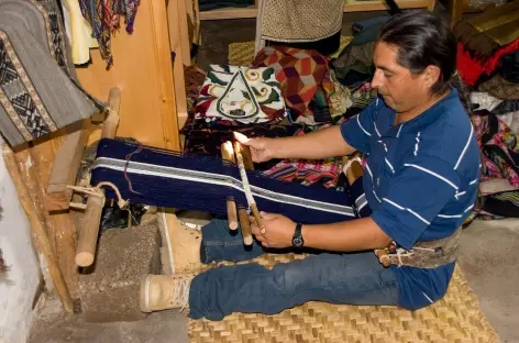 Rencontre avec un tisserand à Otavalo - Equateur