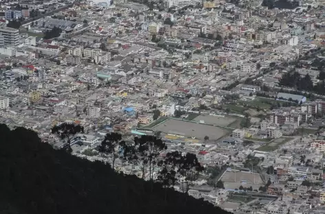 Vue plongeante sur Quito - Equateur