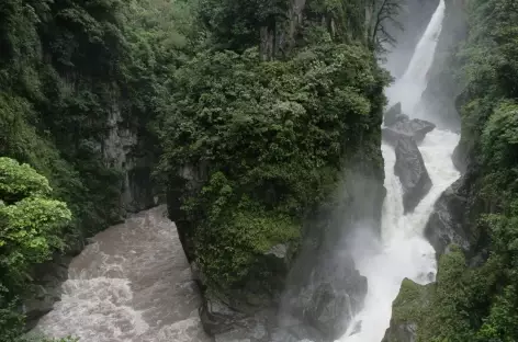 Cascade à Baños - Equateur