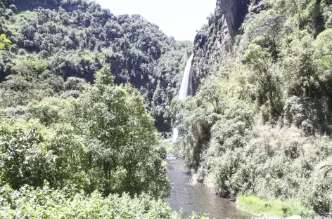La belle cascade du rio Pita - Equateur
