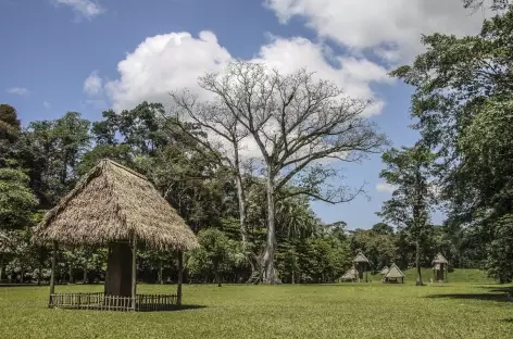 Sur le site Maya de Quirigua - Guatemala