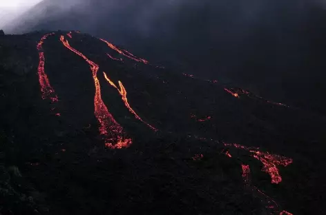 Coulée de lave au volcan Pacaya - Guatemala - 