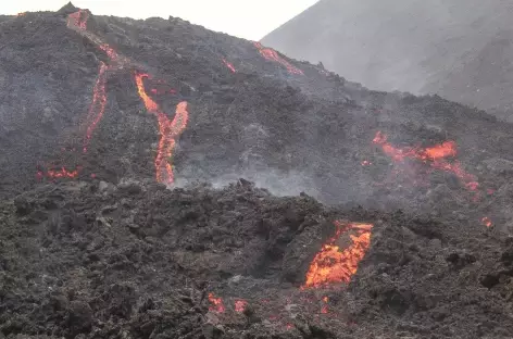 Coulée de lave sur le volcan Pacaya - Guatemala