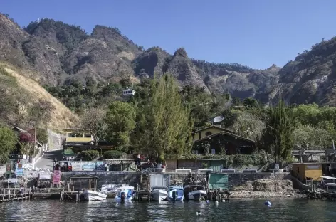 Randonnée sur les bords du lac Atitlan - Guatemala