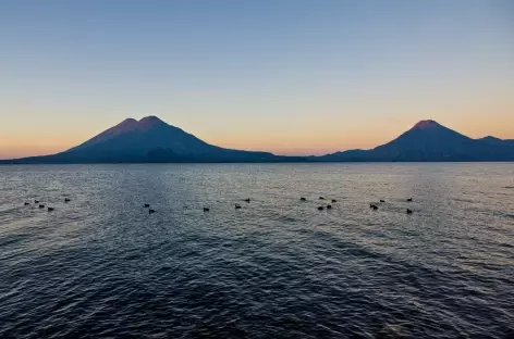 Coucher de soleil sur le lac Atitlan - Guatemala