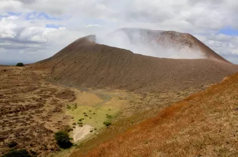 A l'approche du cratère du volcan Telica - Nicaragua