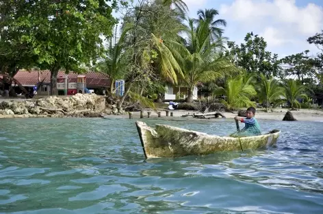 Archipel Bocas del Toro, ambiance au village Bocas del Drago - Panama