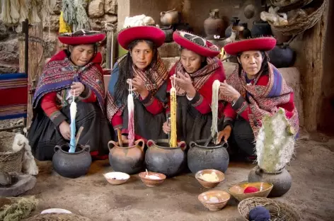 Rencontre avec des tisserandes à Chinchero - Pérou