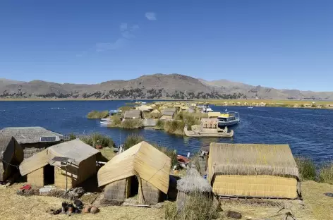 Arrivée sur les îles Uros - Pérou