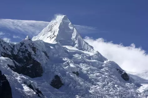 La face sud-ouest de l'Alpamayo - Pérou