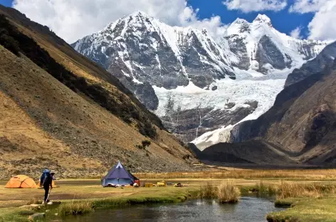 Arrivée à notre camp au bord de la lagune jahuacocha - Pérou