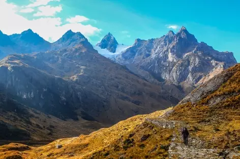 En montant au col Choquetacarpo - Pérou