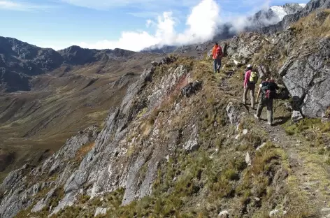 Chemin inca avant le col Mojon - Pérou
