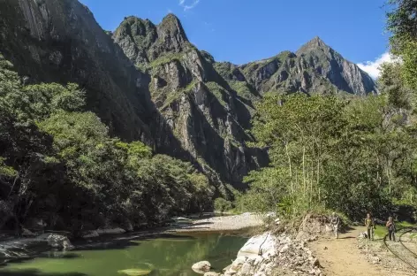 Arrivée sur le rio Urubamba