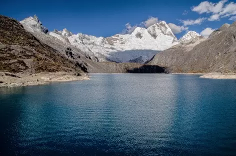 La lagune Cullicocha au pied des Nevados Santa Cruz - Pérou