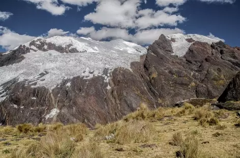 Vue sur le Contrahierbas - Pérou