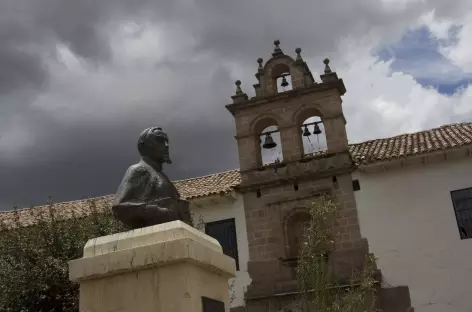 Une place à Cusco - Pérou