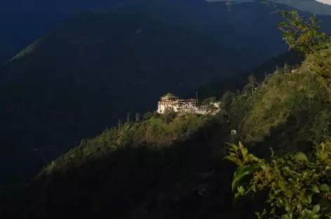 Dzong de Tashigang au coucher du soleil - Bhoutan