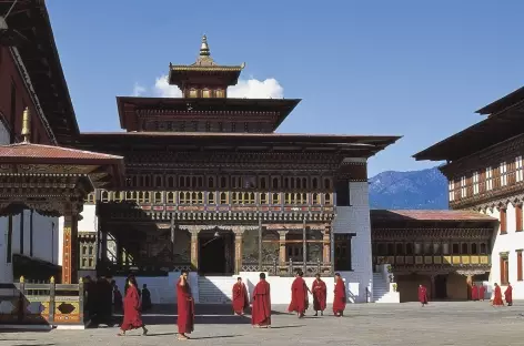 Les cours intérieures du dzong de Thimphu - Bhoutan - 