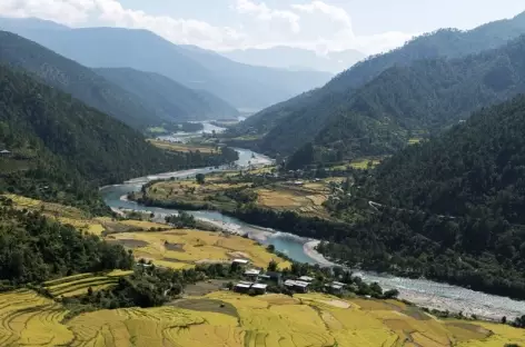 Vue depuis le sommet du chorten de Nyezergang - Bhoutan