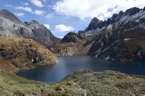 L'autre rive du lac Omte tso - Bhoutan