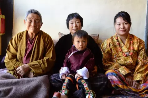 Portraits Quatre générations de Bhoutanais