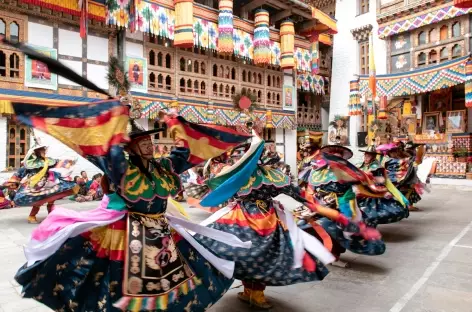  Festival religieux - Danse des chapeaux noirs - Bhoutan