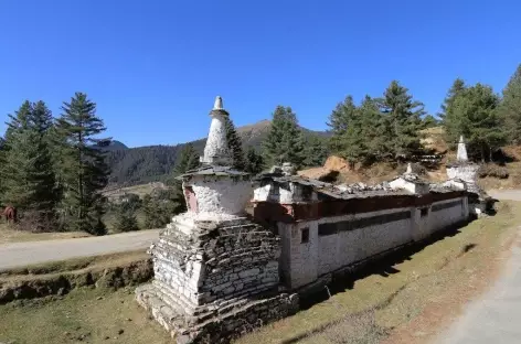 Phobjika Vallée de Gangtey  mur à mani