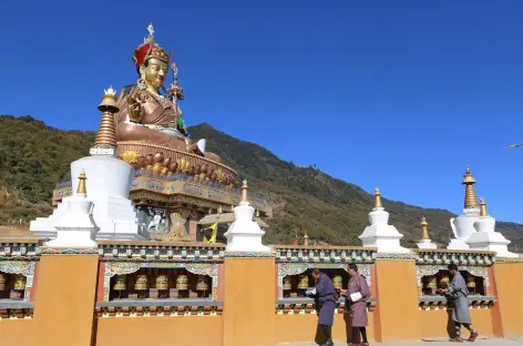Statue de Guru Rinpoché Takila
