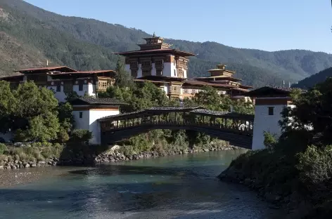 dLe dzong de Punakha et son magnifique pont couvert