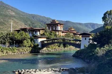 Le dzong de Punakha et son magnifique pont couvert