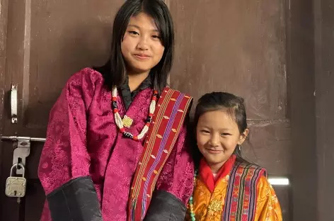 Jeunes filles pendant le festival
