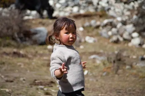Jeune fille sur le trek du Jomolhari - Bhoutan - 