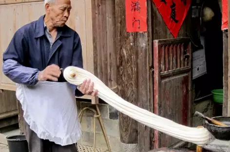 Fabrication des nouilles - Chine