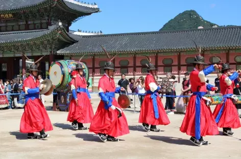 Séoul - Palais Gyeongbokgung - Relève de la garde