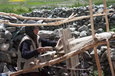 Tissage local,  Ladakh - Inde