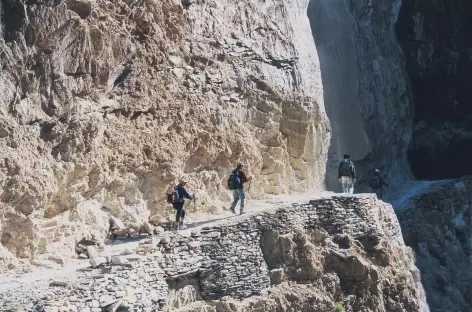 Chemin à flanc de Montagne, Ladakh - Inde
