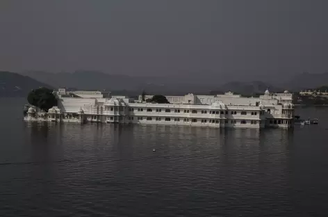 Udaipur : Le palais blanc 