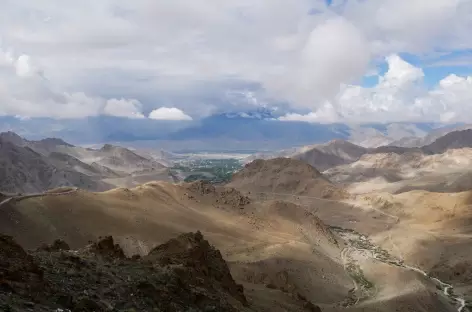 Montée au Khardung La-Nubra