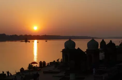 Coucher de soleil, Maheswar