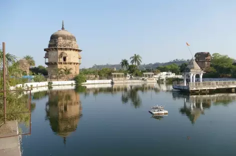 Cénotaphes, Chanderi