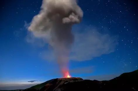 Volcan Ibu, île d'Halmahera - Indonésie