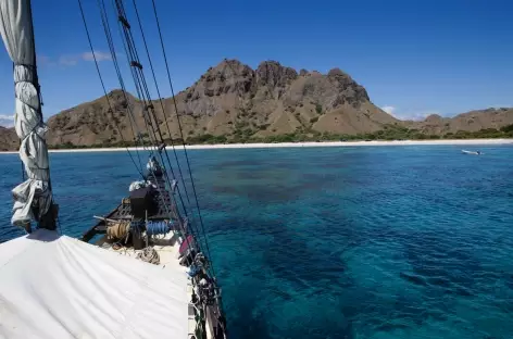 Navigation dans l'archipel de Komodo - Indonésie